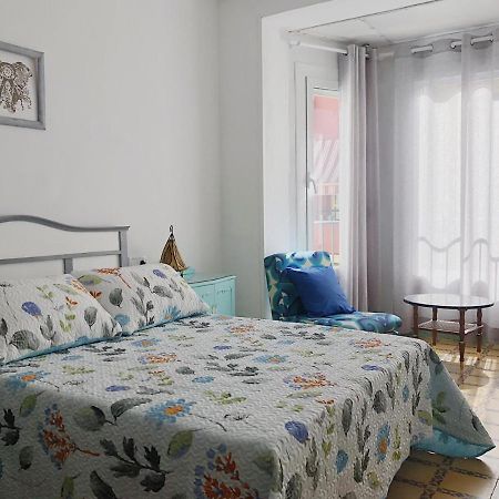 Cerca Del Centro De Alicante Kültér fotó